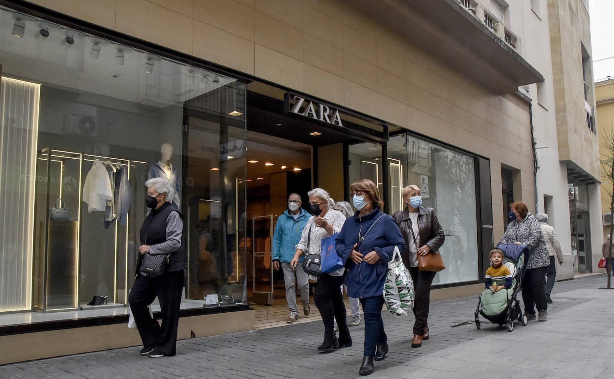 Zara outlet homme annecy